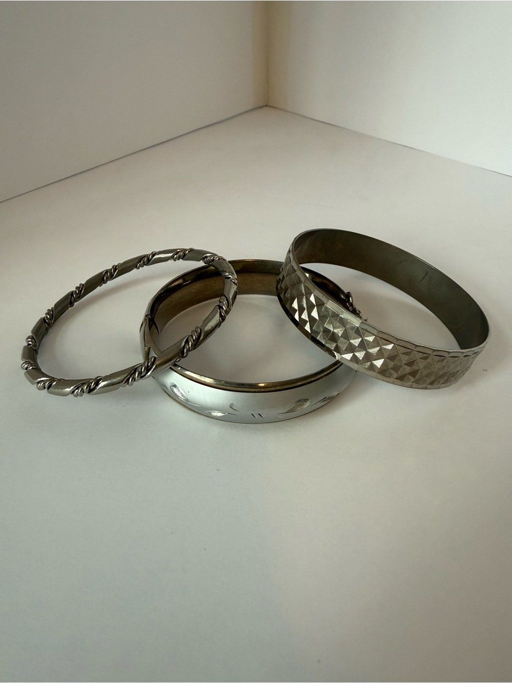 Vintage Silver Bangle Bracelet Set 3 Textured Metal Stackable Boho retro jewelry